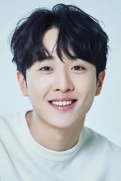 Yun Woo