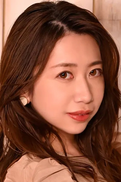 Manami Oura