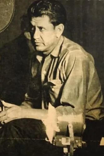 Servando González