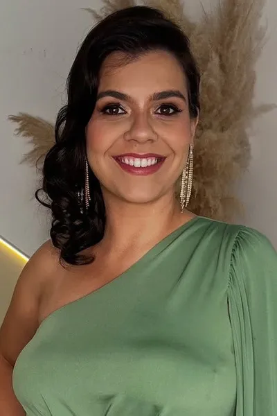 Aline Araújo