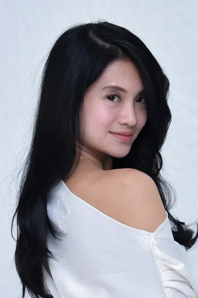 Vinessa Inez