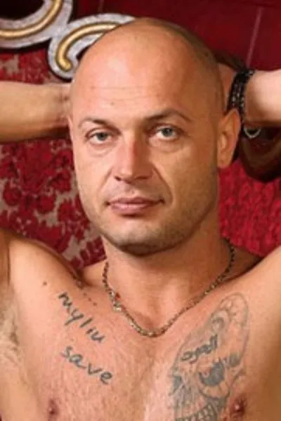 Aaron Richmond