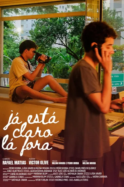 Já Está Claro Lá Fora