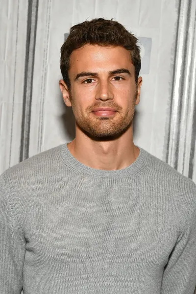 Theo James