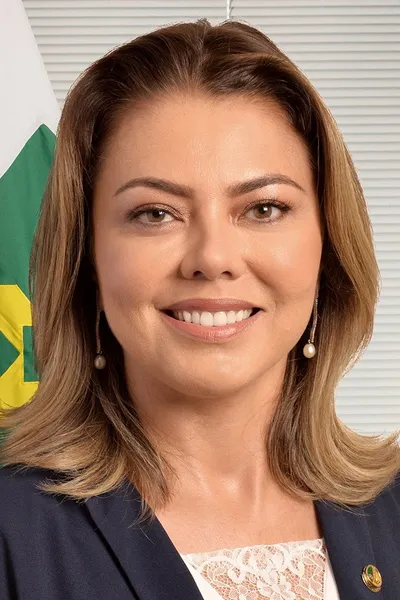 Leila Barros