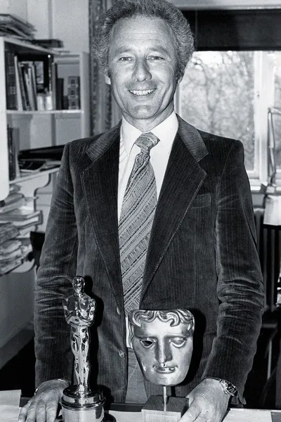 Derek Meddings: Making It Small in Pictures