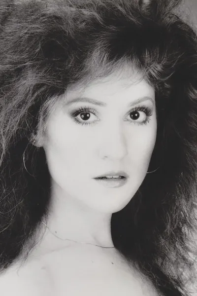 Elizabeth Arlen