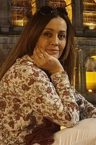 Eva M Guimarey