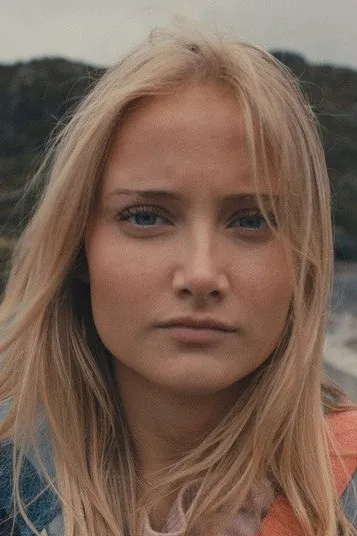 Vega Østin