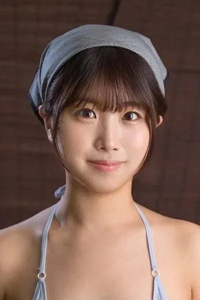 相田つぐみ