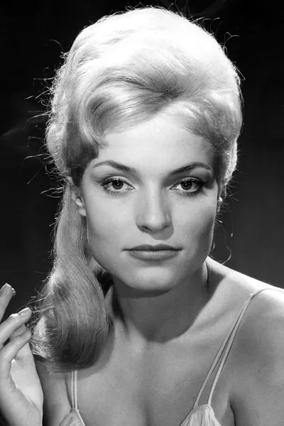 Silvia Simon