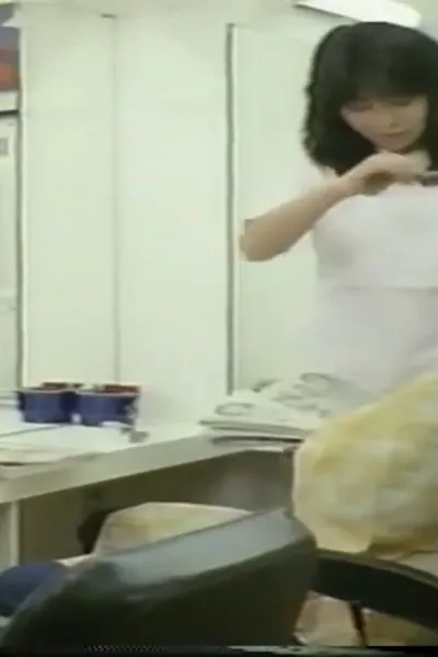 Hairdresser's Agony in the Girls' Dormitory