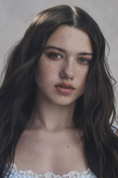 Violet McGraw