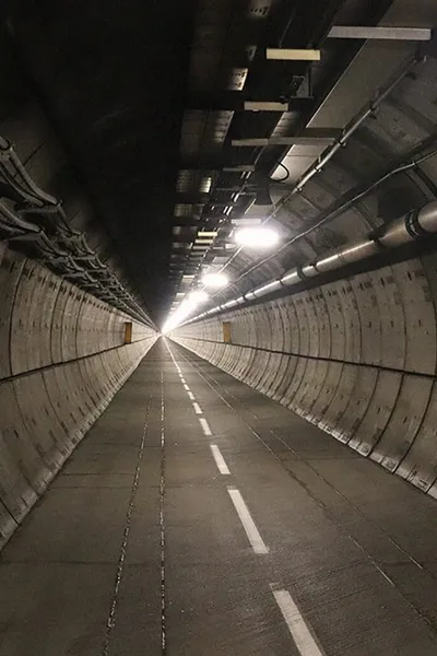 Building the Eurotunnel