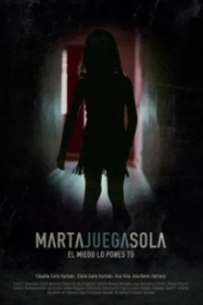 Marta juega sola