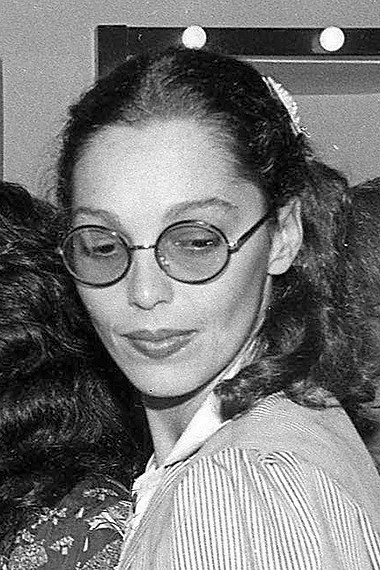 Regina Chaves