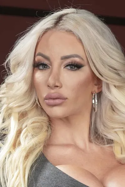 Nicolette Shea