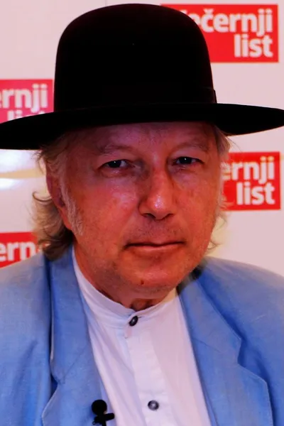 Nenad Bach