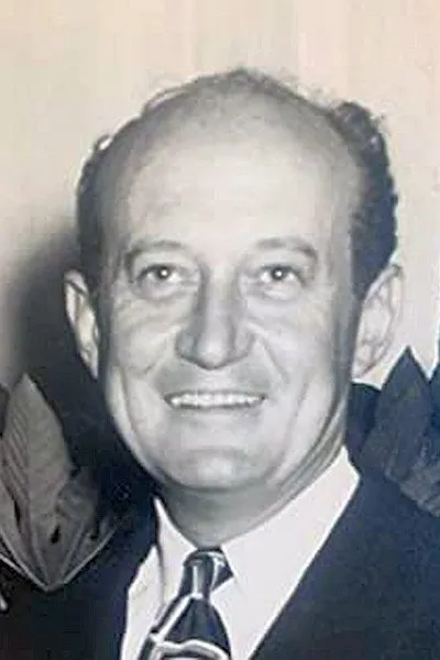 Lee Sholem