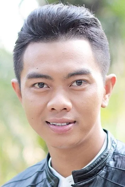 Zak Chumpae