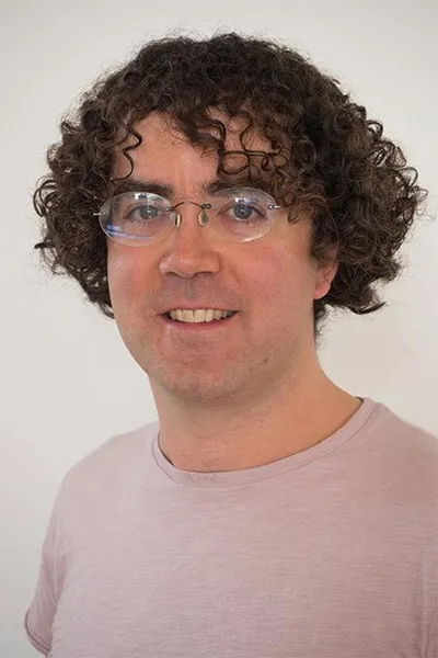 Ewan Henderson
