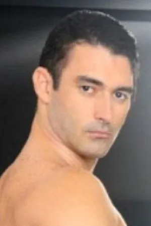 Sasha Dov