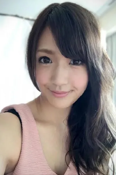 Hana Aoyama