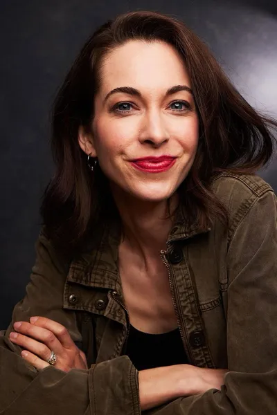 Elena Hollander