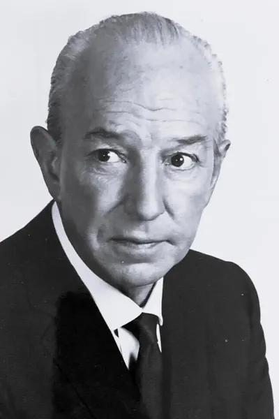 Lloyd Nolan