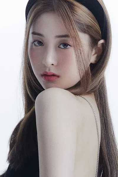 Huh Yun-jin