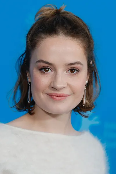 Ella Øverbye