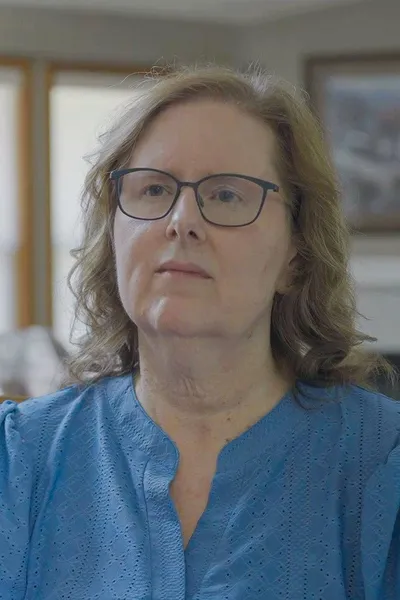 Lynn Divoky