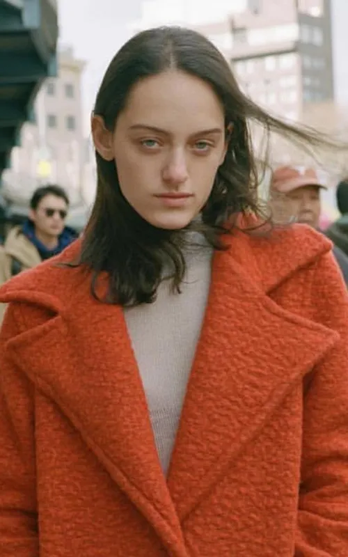 Lola Pierson
