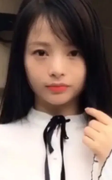 李玲
