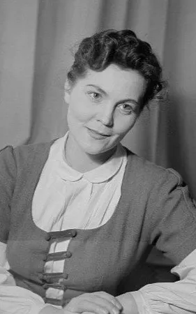 Erika Pelikowsky