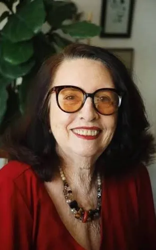 Clotilde Tavares