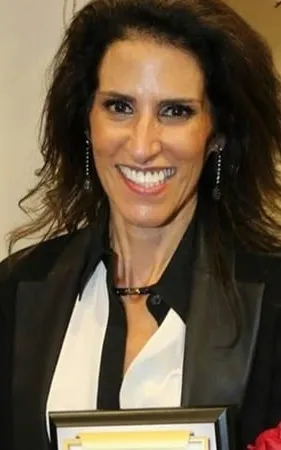 Rosa Salazar Arenas