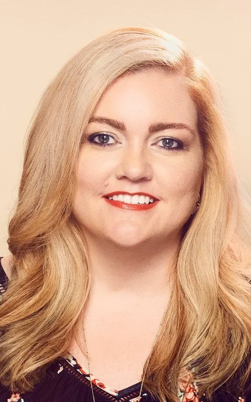Colleen Hoover