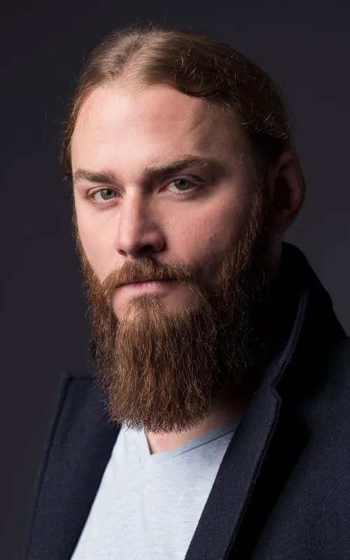 Justin Kucsulain