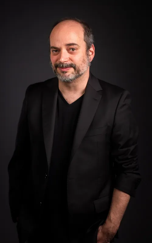 Alejandro G. Calvo