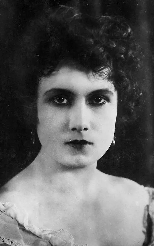 Suzanne Delmas