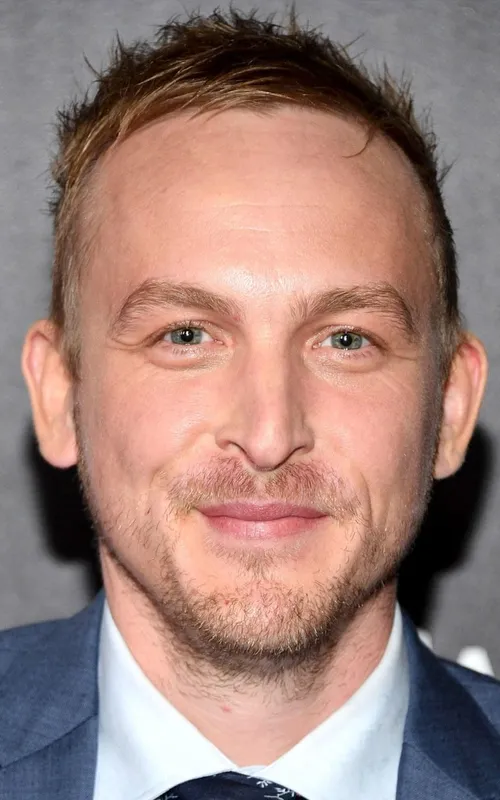 Robin Lord Taylor