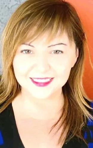 Lisa Valenzuela
