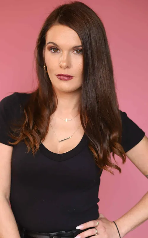 Janet Yates