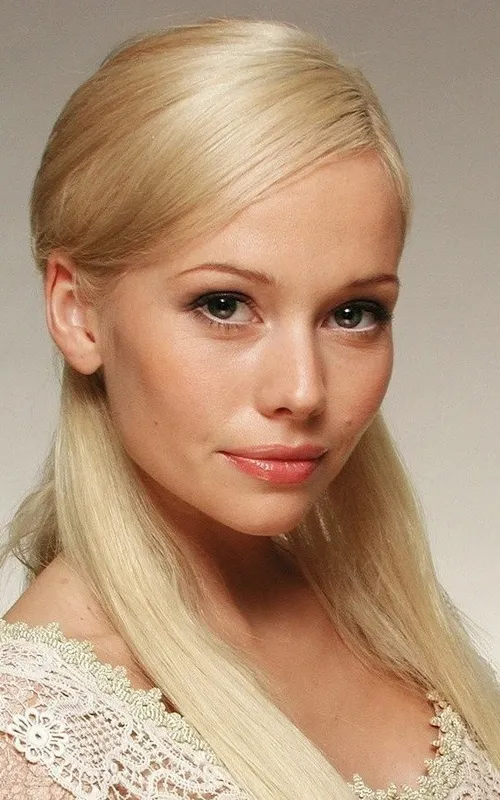 Elena Korikova