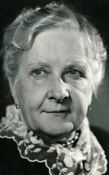 Yelena Shatrova