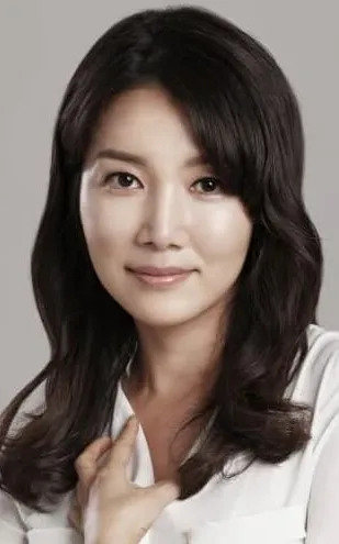 Yoon Ji-sook