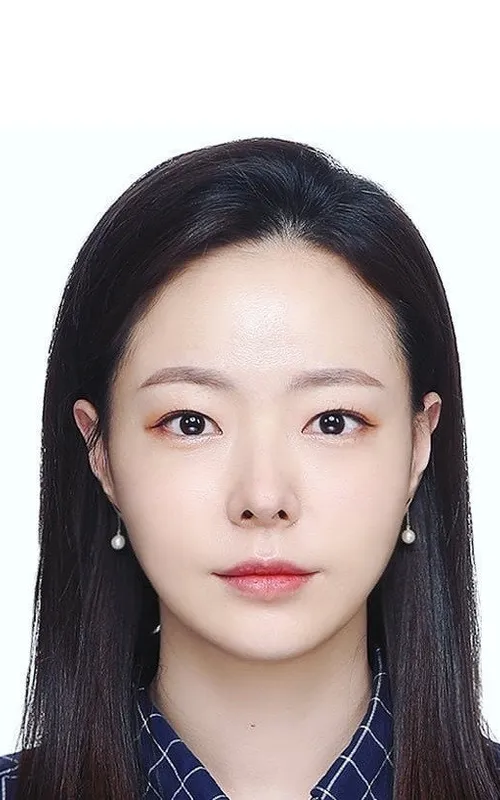 Park Na Eun