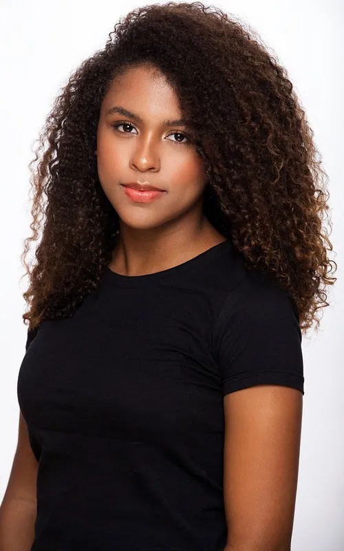 Núbia Maurício