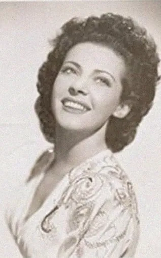 Estelle Sloan